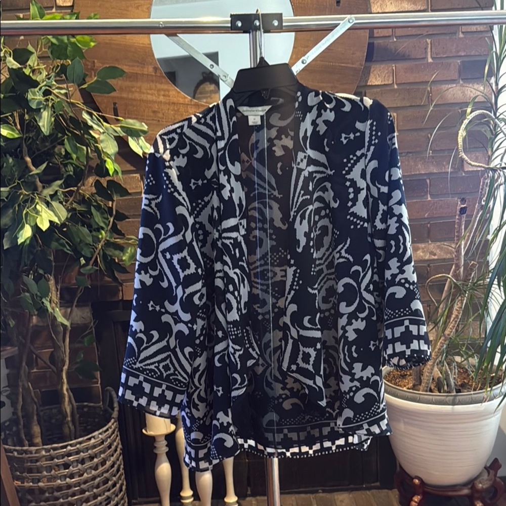 Black and White Patterned Kimono Cardigan - Picture 1 of 5
